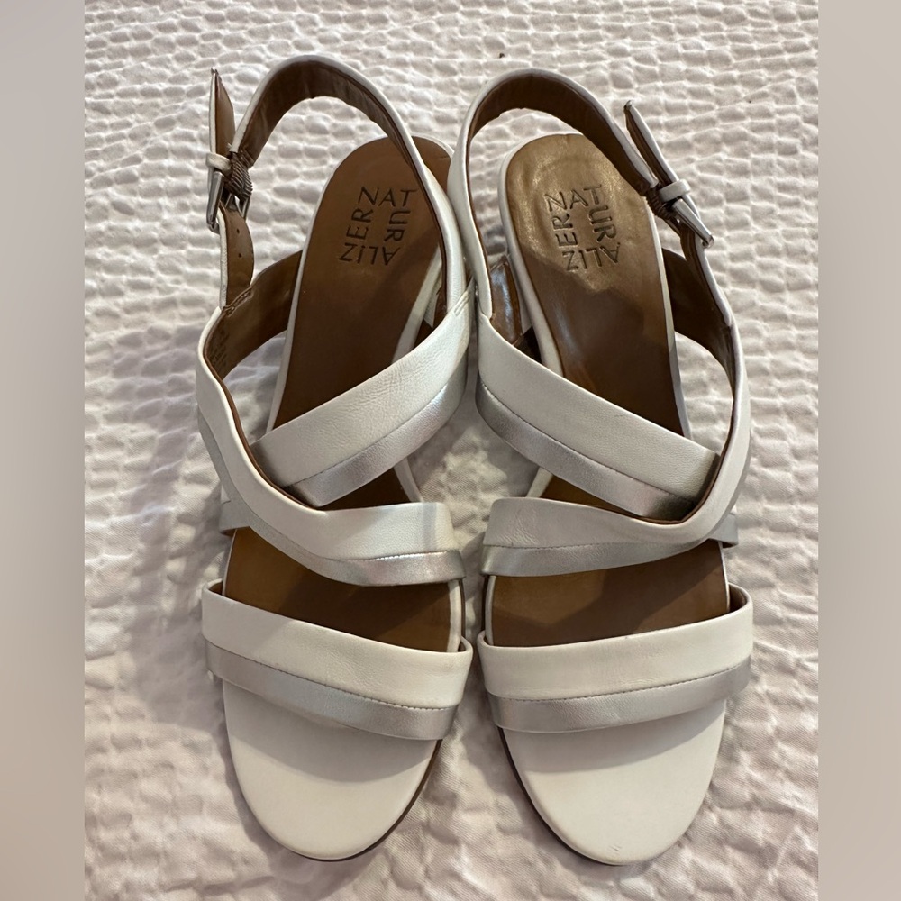 Women’s Naturalizer - Cecelia White/Silver Sandals, Size 9
